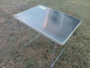 Portable and folding camping table